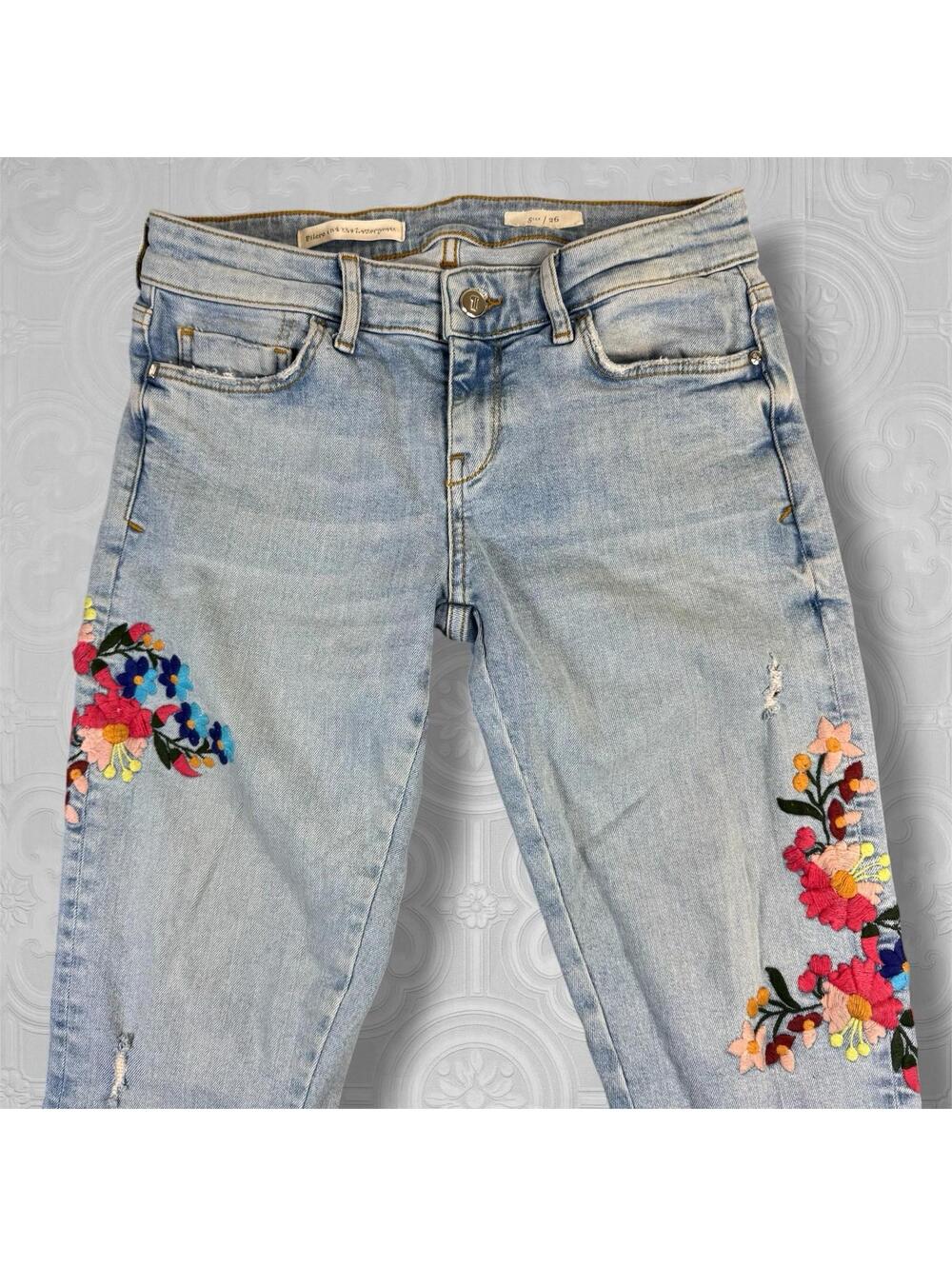 Pilcro Anthropologie Boyfriend Jeans Womens 26 Blue Floral Embroidered